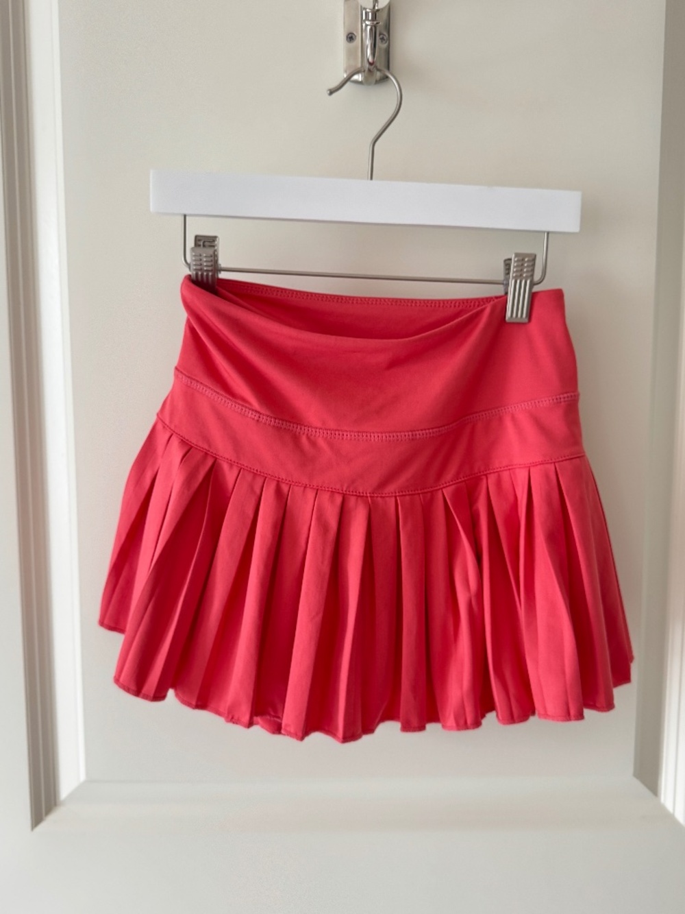 Women's Gold Hinge Dark Coral Pleated Tennis Skirt Size XS